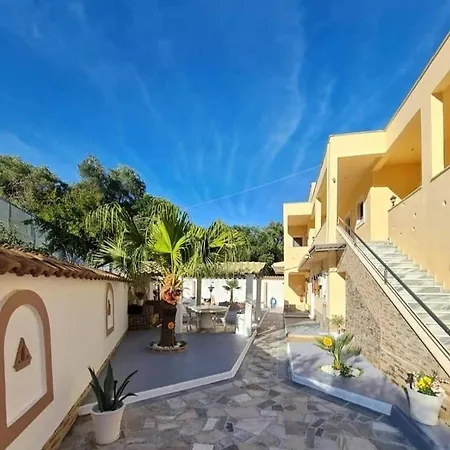 Loukia'S Studios And Apartments Paramonas  Exterior photo